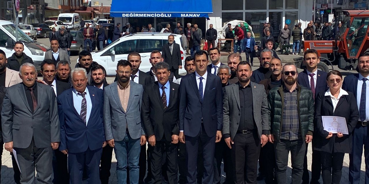 Selim Belediye Başkanı Barış Koç, mazbatasını aldı