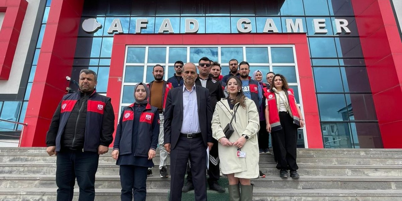 Kars’ta 112 çalışanlarının sorunlarına vurgu yapıldı