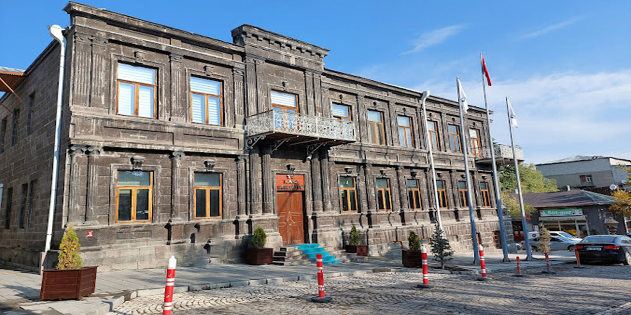 Kars Belediyesi Gelir-Gider Tablosunu Açıkladı!
