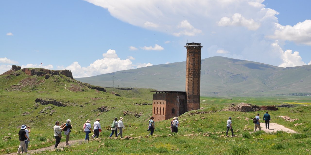 Kars’ın tarihi kenti Ani’ye yoğun ilgi