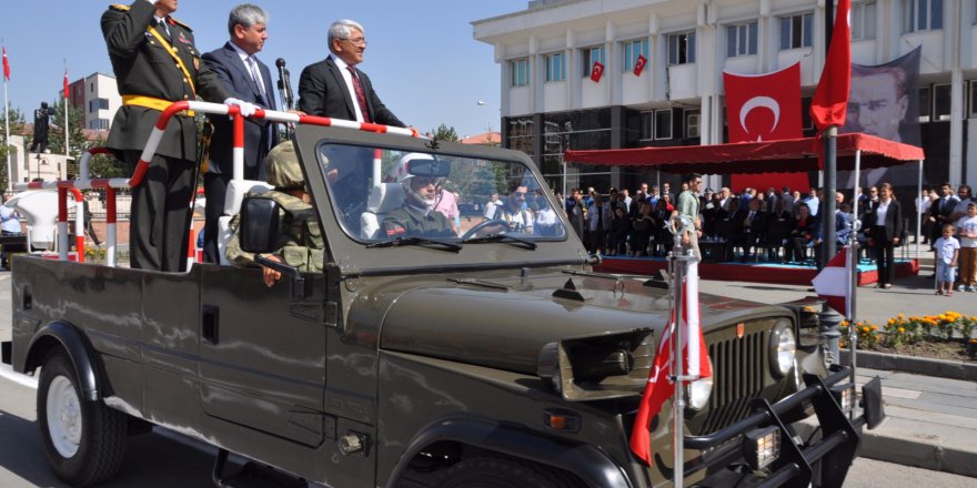 30 Ağustos Zafer Bayramı Kars'ta törenle kutlandı