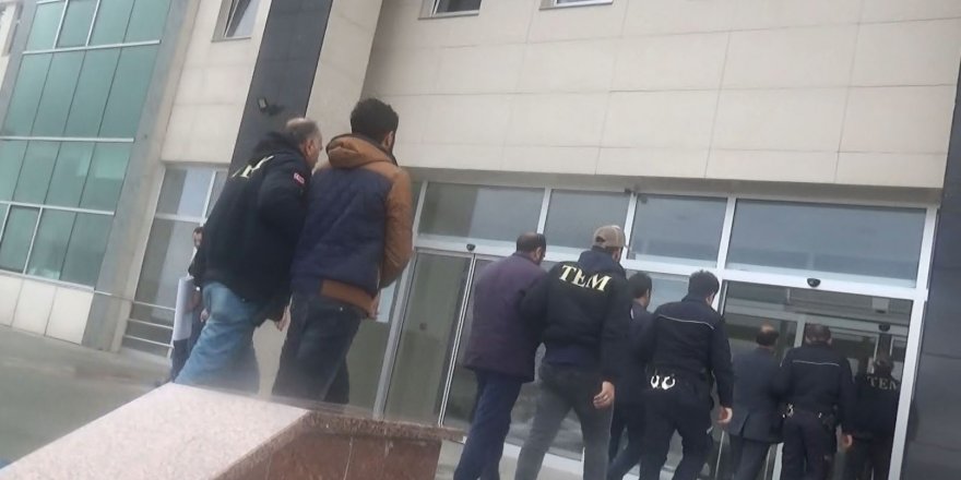 Kars’ta 5 kişi ‘silahlı terör örgütüne üye olmak’tan tutuklandı