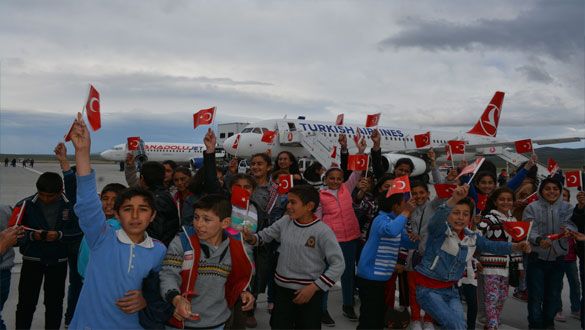 Karslı Öğrenciler İlkkez Havaalanı Gezdi