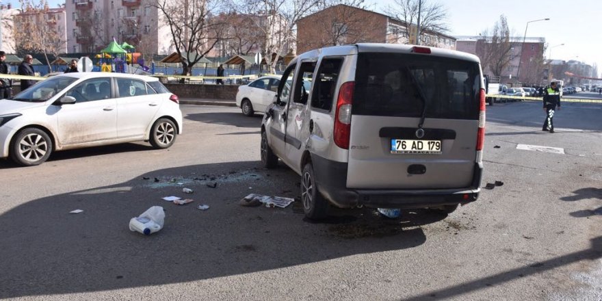 Kars'ta Trafik Kazası:1 Ölü