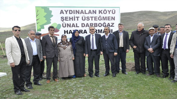 Şehit Üsteğmen Ünal Darboğaz Anısına Ceviz Ağacı Dikildi