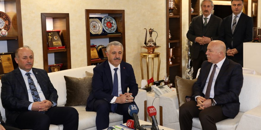 Ulaştırma, Denizcilik ve Haberleşme Bakanı Arslan’dan Büyükşehir Belediyesi’ne ziyaret