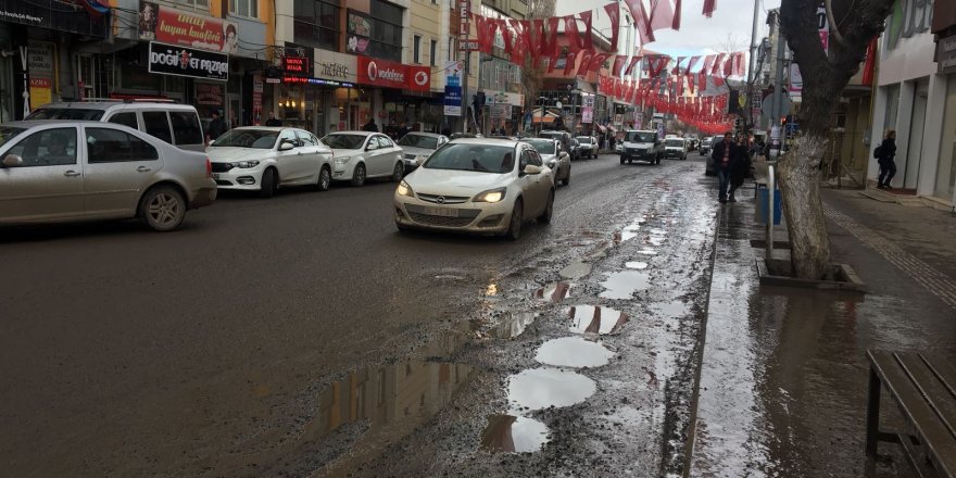 Kars'ta Karayollarının Utandıran Yolu