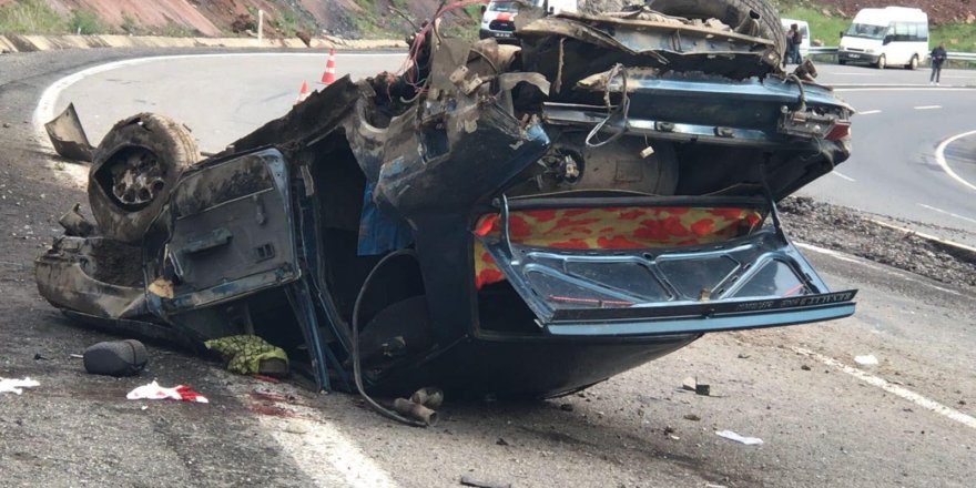 Kars'ta Feci Trafik Kazası 1 Ölü 4 Yaralı