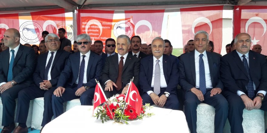 Bakan Arslan ve Bakan Fakıbaba, Kars TDİ Besi OSB'nin temelini attı