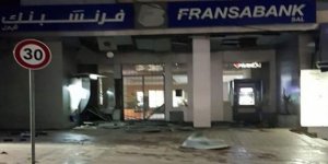 Lübnan'da bankaya bombalı saldırı
