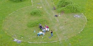 piknik hazırlığı yapan grubu drone yakaladı