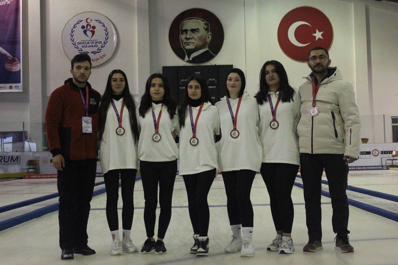 kafkars-kadin-curling-takimi-2-oldu-2.jpeg