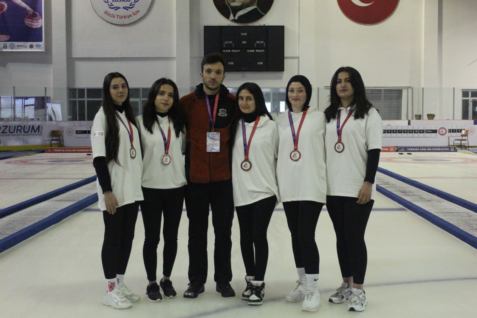 kafkars-kadin-curling-takimi-2-oldu-4.jpeg