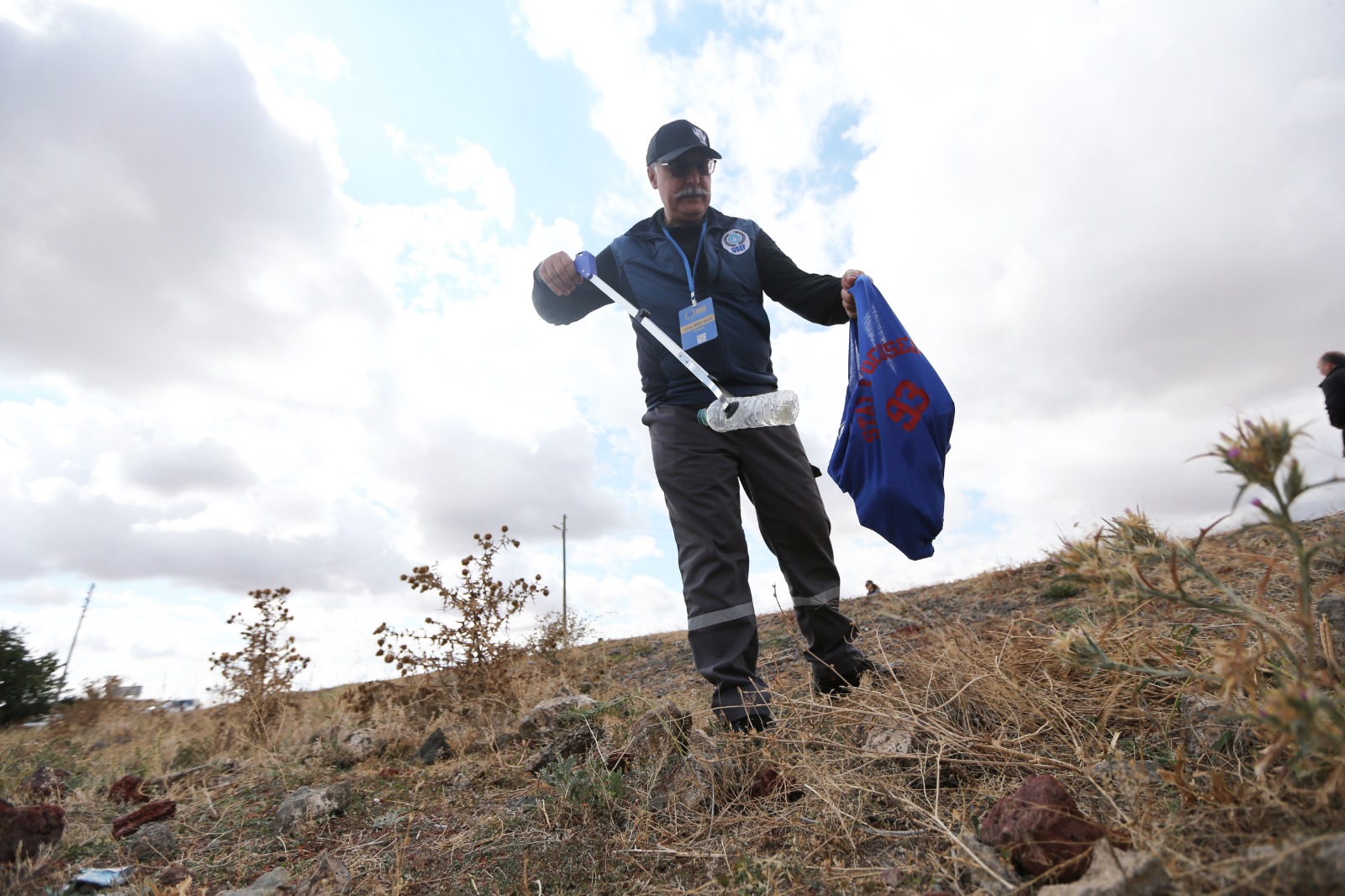 karstan-edirneye-plastik-cop-toplama-yuruyusu-ani-oren-yerinden-basladi-2.jpg