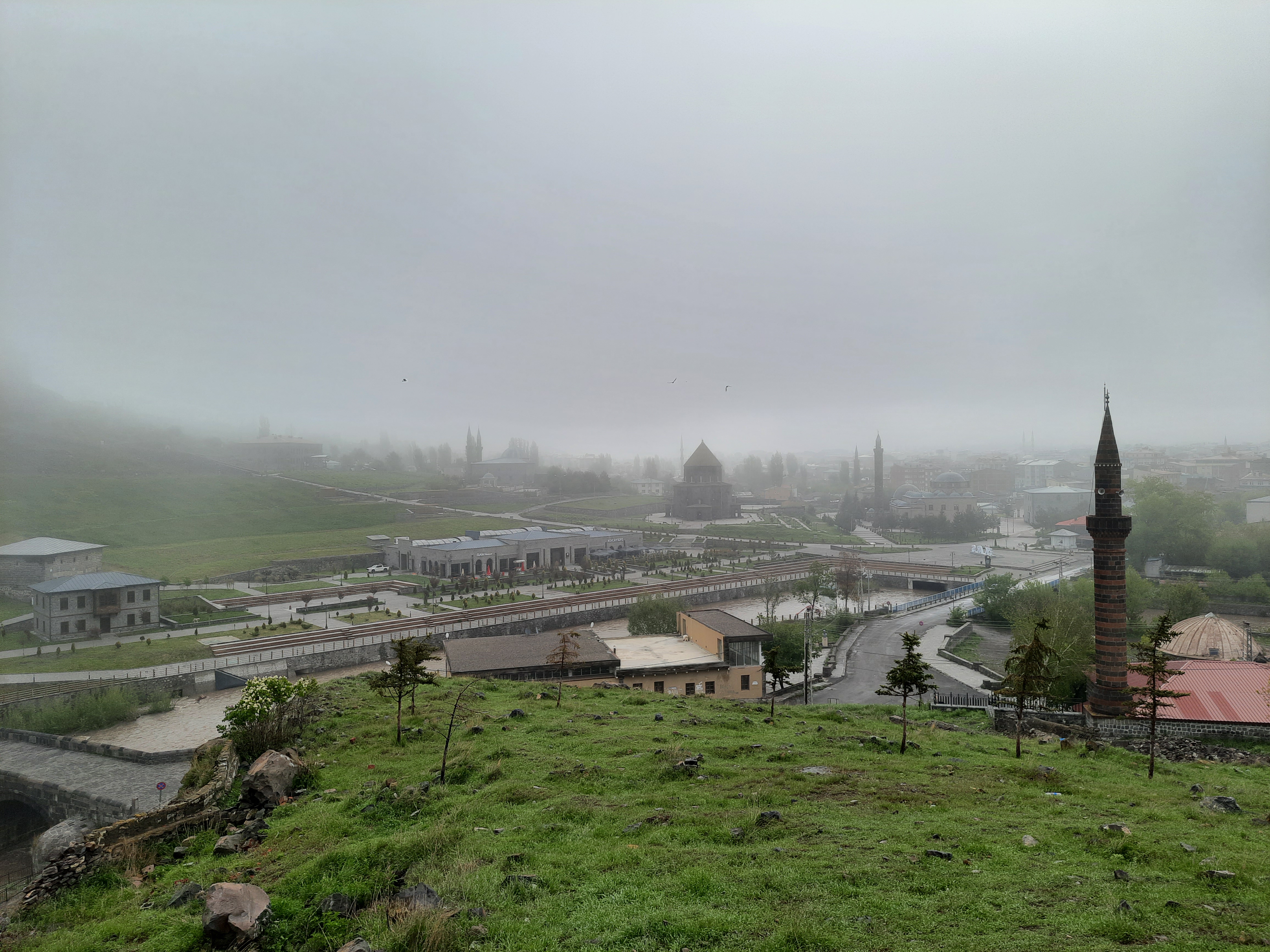 kars-sis-bulutlari-arasinda-kayboldu-4.jpg